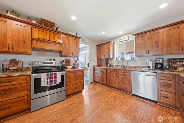 12687 Dodson Road NW, Ephrata, WA 98823