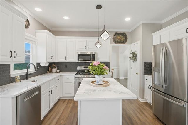 668 Sweetfern Lane, Sugar Hill, GA 30518