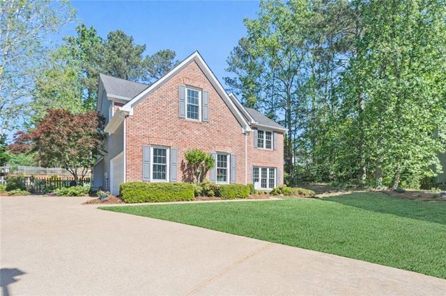 668 Sweetfern Lane, Sugar Hill, GA 30518