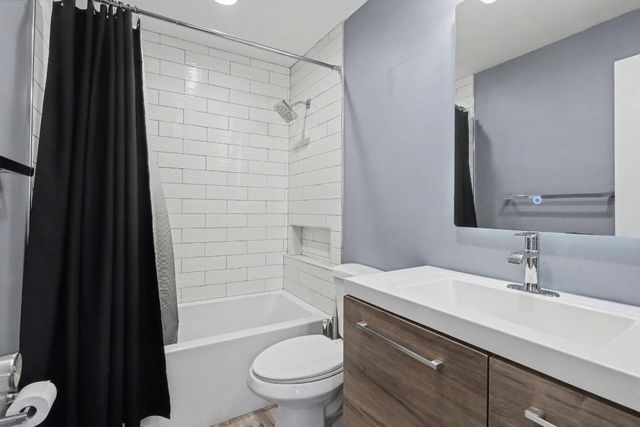 124 SW 11th Avenue, Boynton Beach, FL 33435