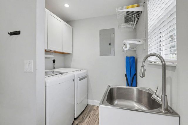 124 SW 11th Avenue, Boynton Beach, FL 33435