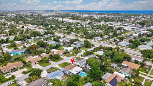 124 SW 11th Avenue, Boynton Beach, FL 33435