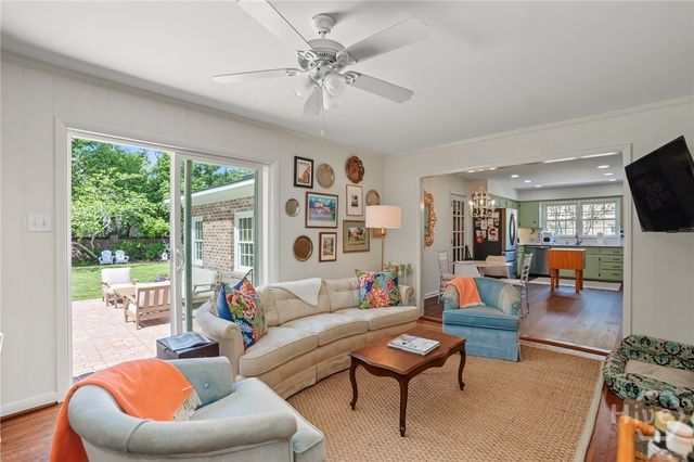 5713 Sweetbriar Circle, Savannah, GA 31406