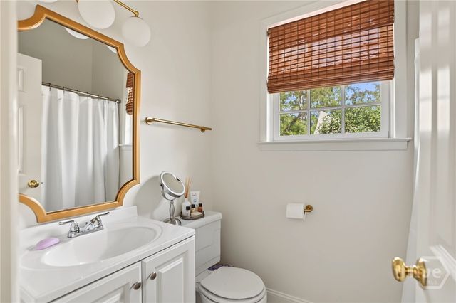 5713 Sweetbriar Circle, Savannah, GA 31406