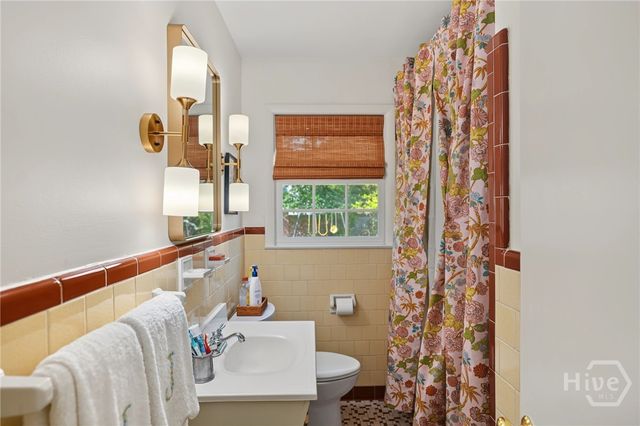 5713 Sweetbriar Circle, Savannah, GA 31406
