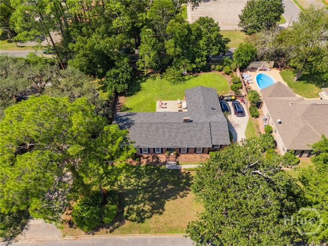 5713 Sweetbriar Circle, Savannah, GA 31406