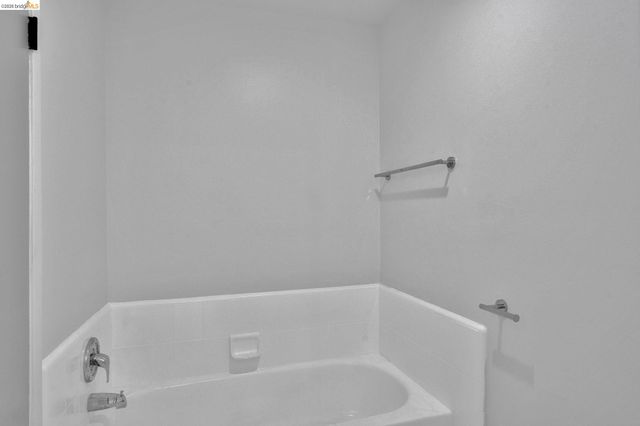 1808 Wildbrook Ct D, Concord, CA 94521