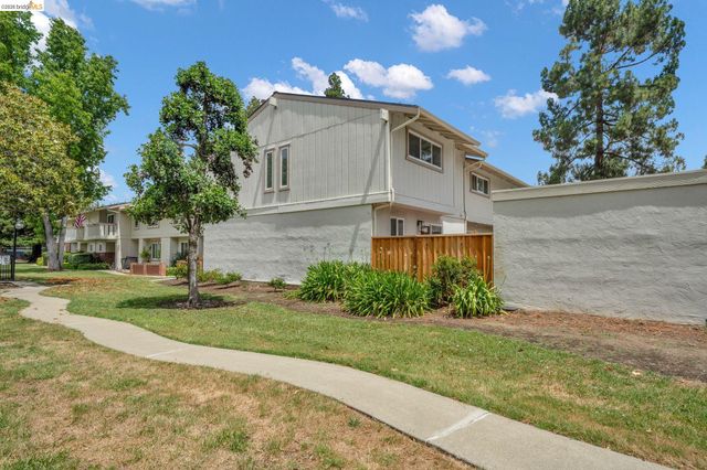 1808 Wildbrook Ct D, Concord, CA 94521