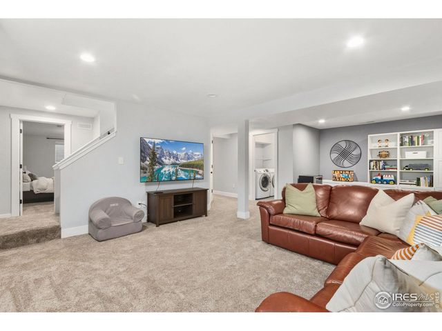 630 Homestead Ct, Fort Collins, CO 80526