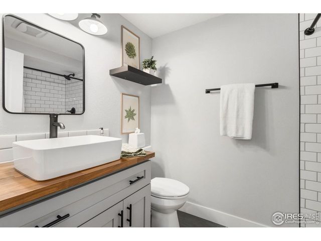 630 Homestead Ct, Fort Collins, CO 80526