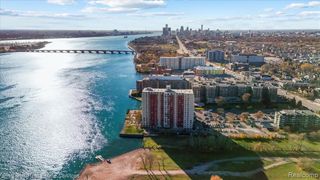 8200 E Jefferson Avenue 802, Detroit, MI 48214