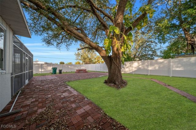 27044 Briar CT, Punta Gorda, FL 33983