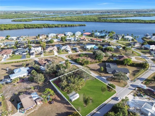 27044 Briar CT, Punta Gorda, FL 33983
