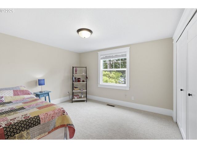 16 DEL PRADO St, Lake Oswego, OR 97035