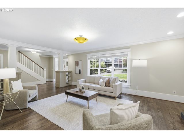 16 DEL PRADO St, Lake Oswego, OR 97035