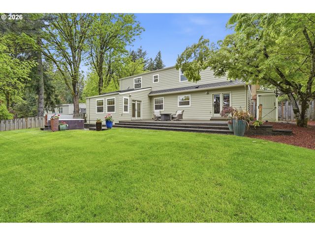 16 DEL PRADO St, Lake Oswego, OR 97035