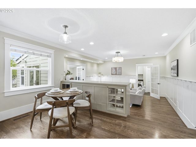 16 DEL PRADO St, Lake Oswego, OR 97035