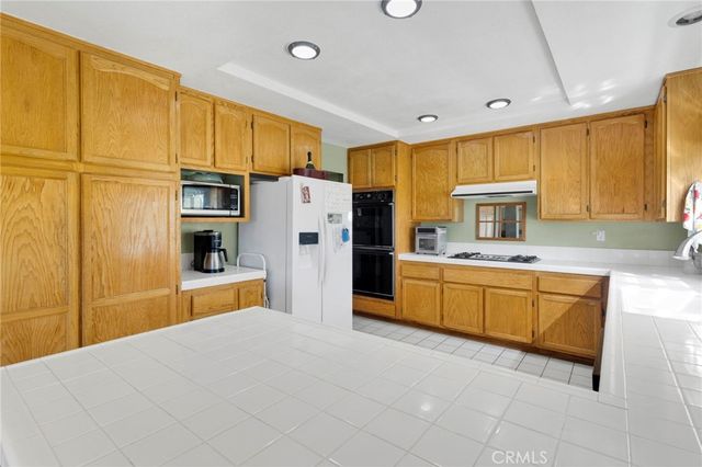 19149 San Jacinto Way, Apple Valley, CA 92308