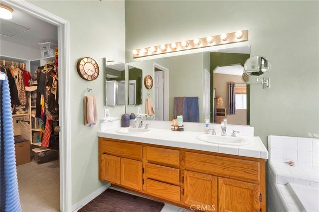 19149 San Jacinto Way, Apple Valley, CA 92308