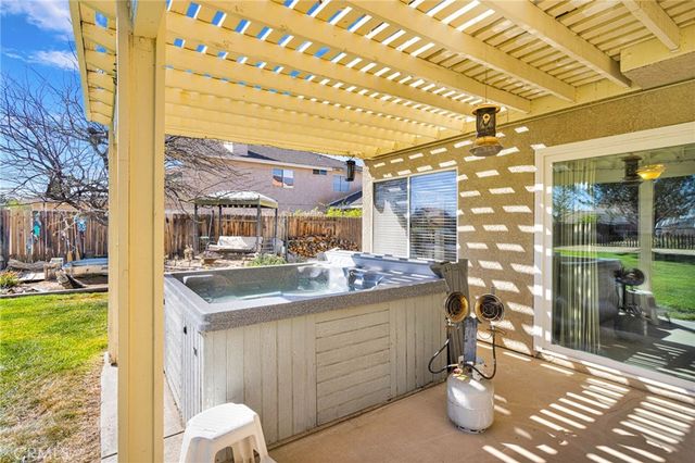 19149 San Jacinto Way, Apple Valley, CA 92308