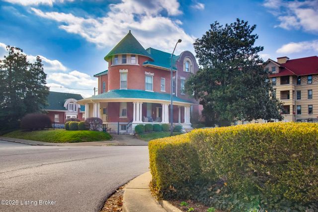 2026 Cherokee Pkwy APT A, Louisville, KY 40204