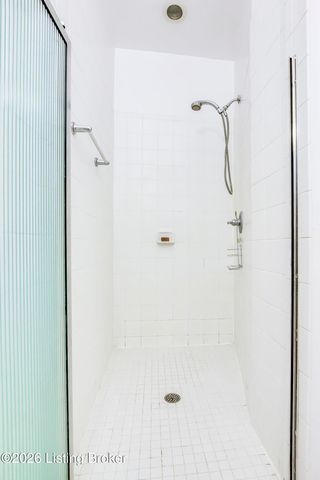 2026 Cherokee Pkwy APT A, Louisville, KY 40204