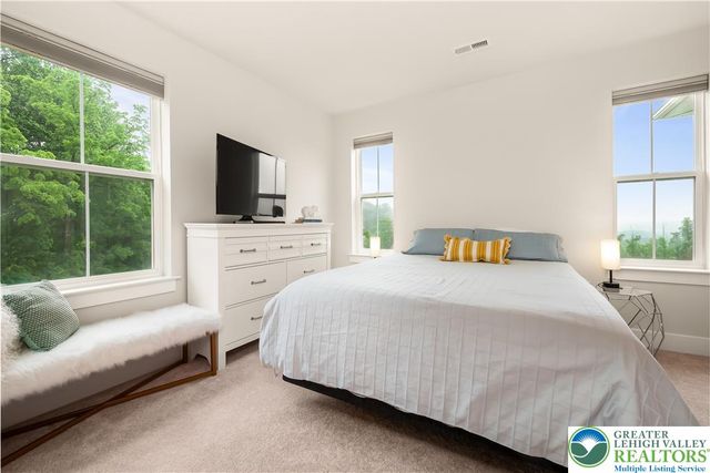5635 Saucon Ridge Road, Upper Saucon Twp, PA 18036