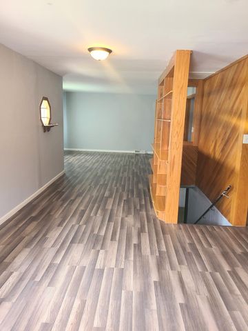 306 N Arbogast Street, Griffith, IN 46319