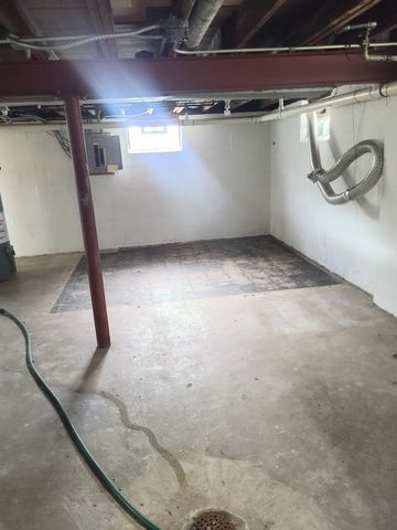 306 N Arbogast Street, Griffith, IN 46319