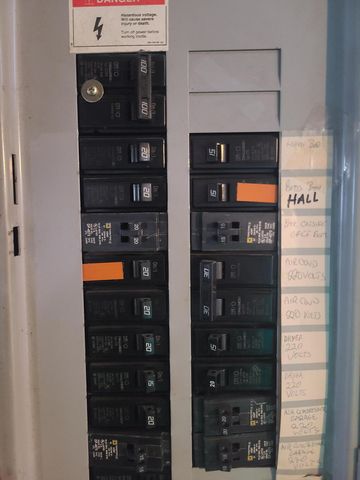 306 N Arbogast Street, Griffith, IN 46319