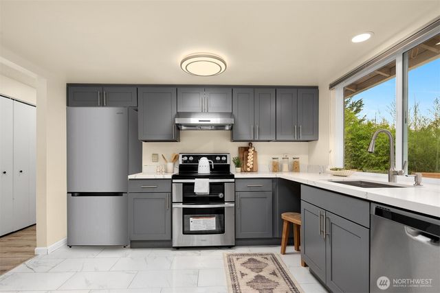 13012 SE 47th Street, Bellevue, WA 98006
