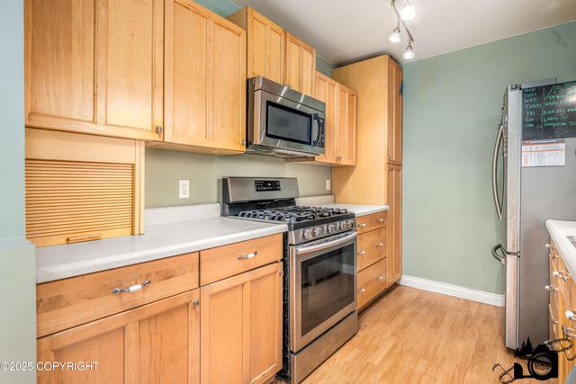 943 Westbury Drive, Anchorage, AK 99503