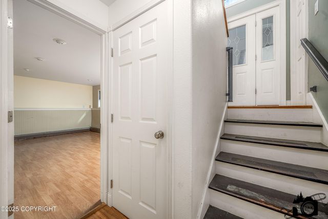 943 Westbury Drive, Anchorage, AK 99503