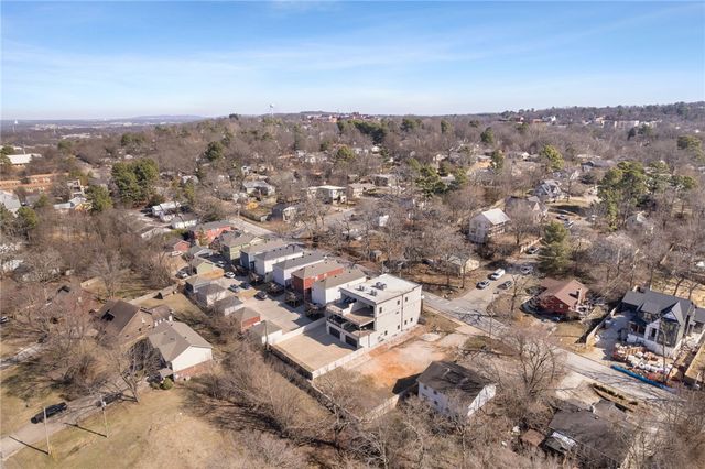 839 N Gregg Avenue, Fayetteville, AR 72701