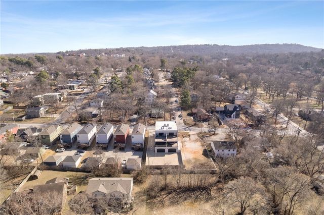 839 N Gregg Avenue, Fayetteville, AR 72701