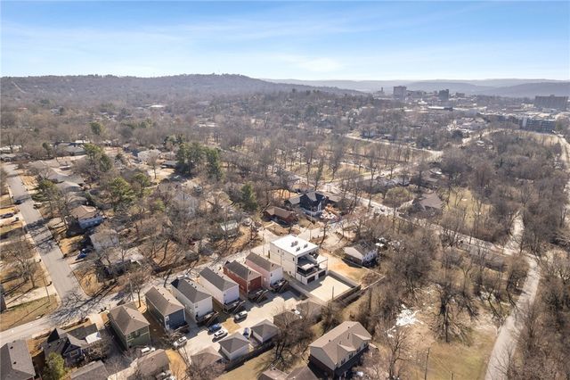 839 N Gregg Avenue, Fayetteville, AR 72701