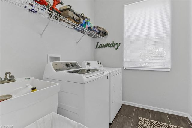2018 Morning Sun LN, Naples, FL 34119