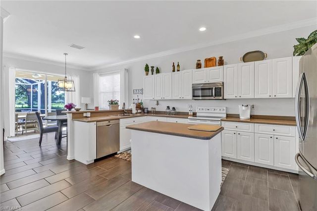 2018 Morning Sun LN, Naples, FL 34119