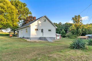 573 Claytonia Rd, Clay Twp, PA 16057