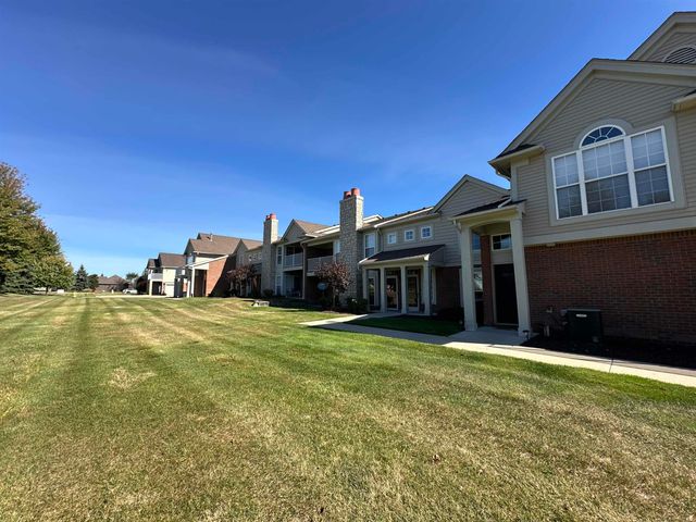 52149 Naugatuck Drive, Macomb Twp, MI 48042