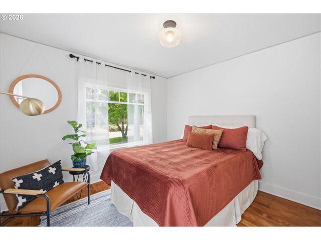 1934 Ne 55TH Ave, Portland, OR 97213