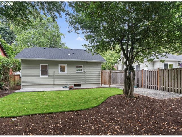 1934 Ne 55TH Ave, Portland, OR 97213
