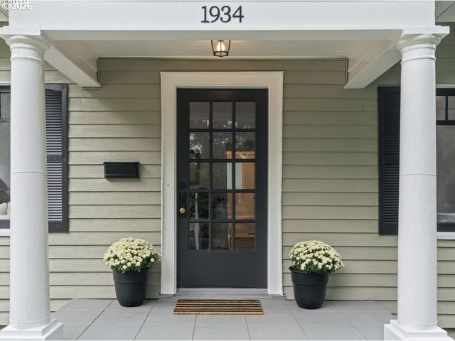 1934 Ne 55TH Ave, Portland, OR 97213