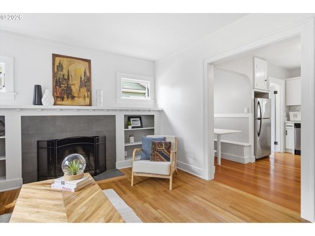1934 Ne 55TH Ave, Portland, OR 97213