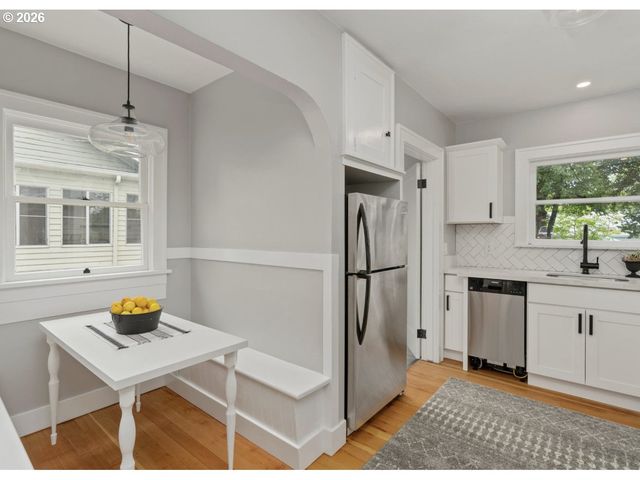 1934 Ne 55TH Ave, Portland, OR 97213