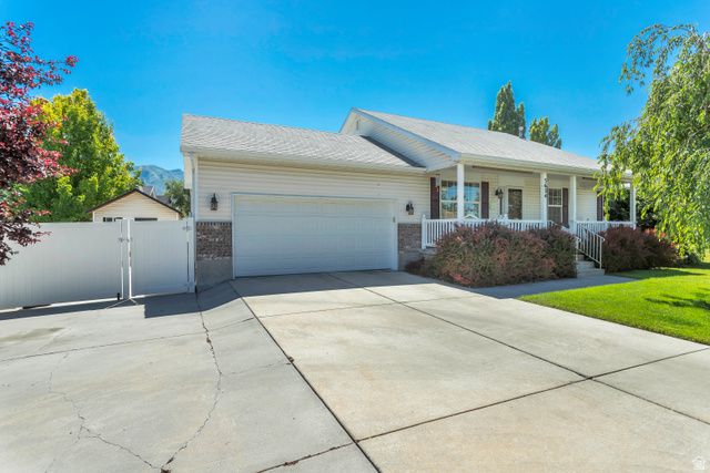 5634 MILLER CIR, Stansbury Park, UT 84074