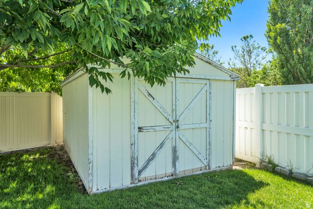 5634 MILLER CIR, Stansbury Park, UT 84074