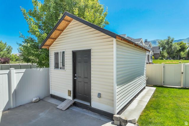 5634 MILLER CIR, Stansbury Park, UT 84074