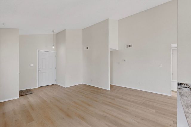 9745 Westbound Avenue SW, Albuquerque, NM 87121