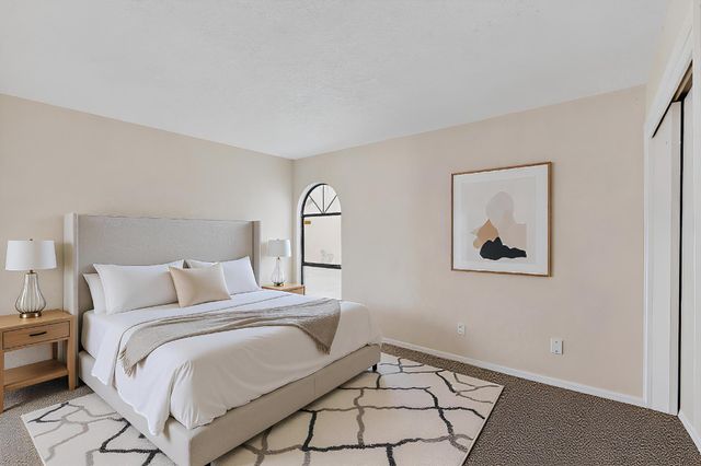 9745 Westbound Avenue SW, Albuquerque, NM 87121